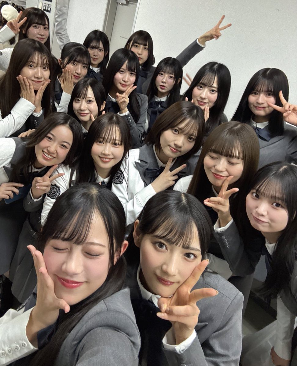 suzuno_mio's tweet photo. 2025年ありがとうございました！

Rain Treeとしてデビューできて本当に幸せです！そしてみなさんに出会えたことに感謝です！🌧️🌱

応援してくださっているあなた！
いつも本当に本当にありがとう🎀

2026年もずっと一緒にいろんな思い出を作ってくれたら嬉しいです！
2026年もーっと大きくなるぞ〜！ https://t.co/WNulPuXlO5