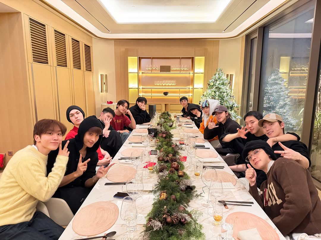 hw96ers's tweet image. OUR OT13!!! THANK YOU!!! 😭😭😭😭