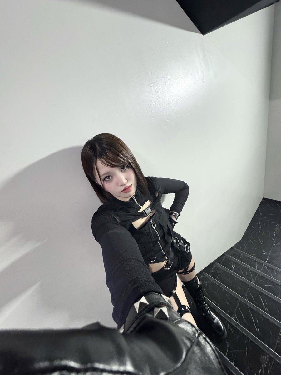 2025年ありがとう🖤.*･ﾟ

今年はGLiTとして｢初めて｣の事が沢山経験出来た1年でした💭
そんな1年を一緒に歩んでくれてありがとう

来年はGLiTとしても個人としても
もっとアーティストとして、音楽性を広げていける1年にして行きたい🎧✨️

2026年沢山楽しませるよ！
来年もよろしくね💥💥💥