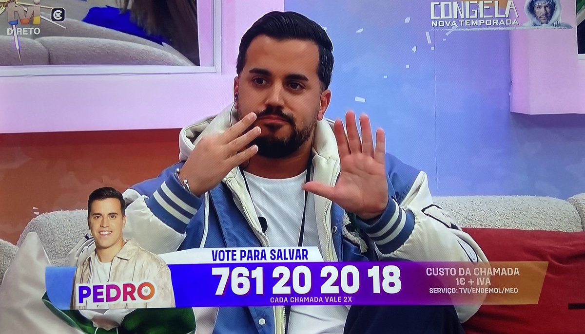 teampedross9's tweet photo. Poucas horas !!!! 
POR FAVOR VOTEM MUITO

#sstvi https://t.co/bIaZsulRDy