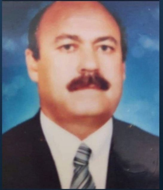 🔷 Vakfımızın kurucularından değerli Kürd siyasetçisi Abdulgani Sungur’u vefatının yıldönümünde saygı ve rahmetle anıyoruz.
_

🔶Em di salvegera wefata siyasetmedarekî Kurd ê hêja û yek ji damezrînerên weqfa xwe, Abdulgani Sungur,  wî bi rêzdarî û rehmet bi bîr tînin.