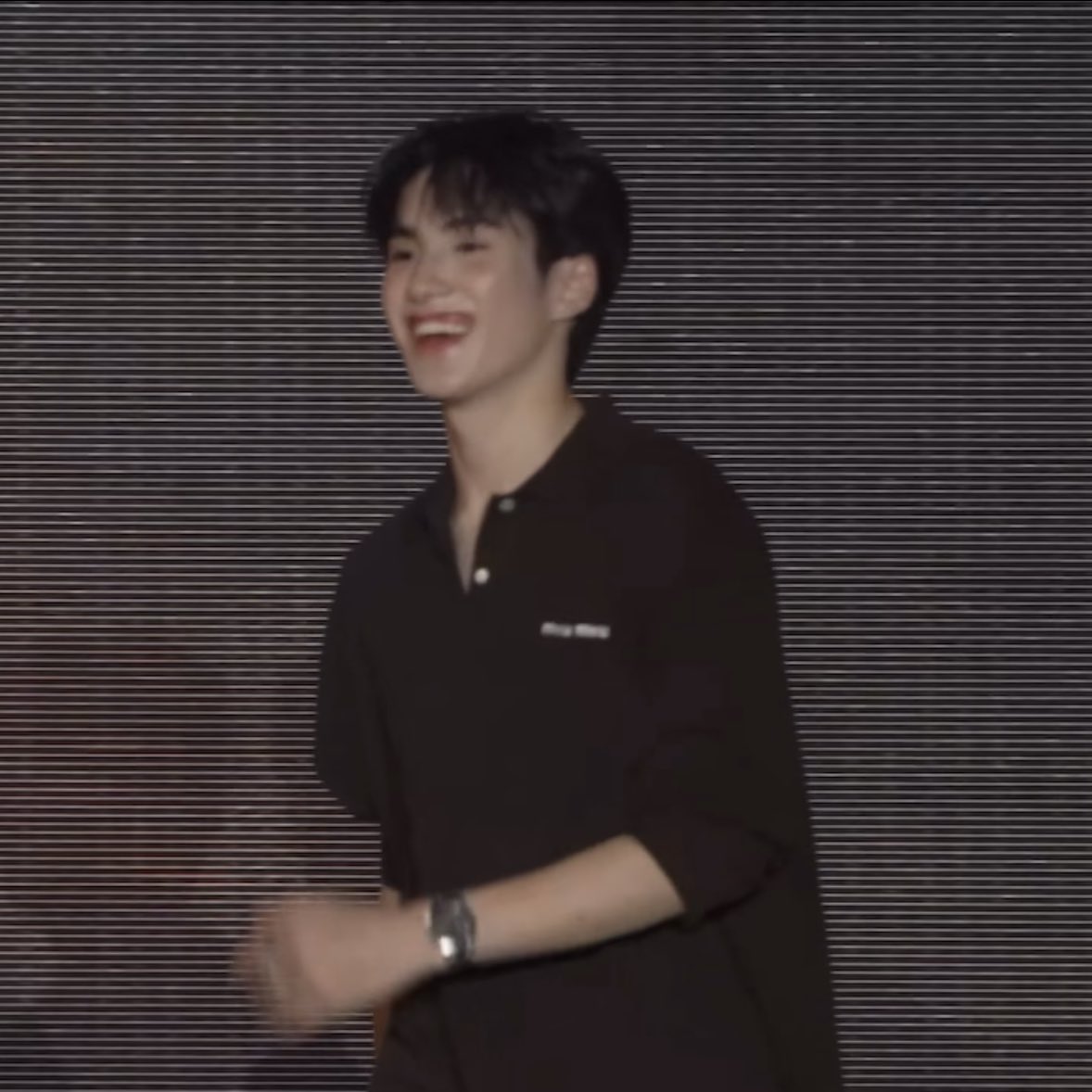 mmruyoo's tweet image. ภูภูเดินยิ้มมาเลย คิดถึงที่สุด ได้เห็นหน้าภูแล้วคับ 

#PHUTATCHAI
#BUSxICONSIAM