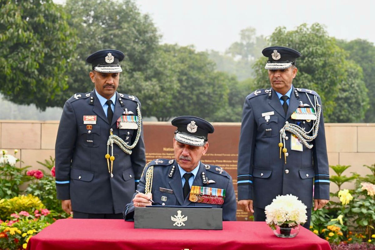 IAF_MCC's tweet photo. Air Marshal Narmdeshwar Tiwari superannuated as Vice Chief of the Air Staff on 31 Dec 25, after four decades of distinguished service in the Indian Air Force.
Commissioned on 07 Jun 1986, he is a highly accomplished fighter and test pilot, who held several crucial appointments during his illustrious career, including that of Air Officer Commanding-in-Chief, South Western Air Command. An alumnus of RIMC, NDA and the US Air Command & Staff College, Air Marshal Tiwari was conferred the SYSM, PVSM, AVSM and VM. He leaves behind a lasting legacy of professionalism, leadership and operational excellence.
#IndianAirForce
@DefenceMinIndia
@SpokespersonMoD
@HQ_IDS_India
@adgpi
@indiannavy
@IndiannavyMedia
@CareerinIAF