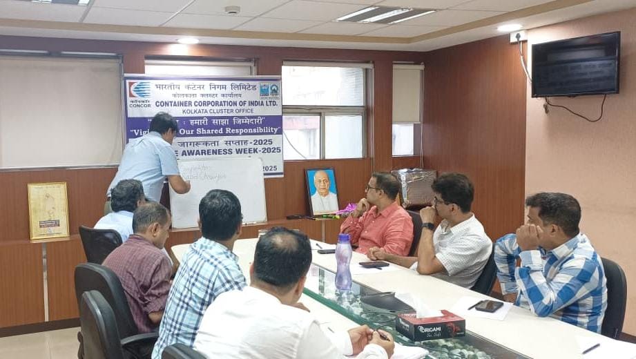 ConcorArea4's tweet photo. #CONCOR2025_glimpses
The Kolkata Cluster (East) of CONCOR actively organized a series of events throughout 2025.
Vigilance Awareness Week was observed from 27th October to 2nd November 2025, marked by diverse activities and awareness programs.
A lecture was delivered by Sh. Sudhir Sharma, Chief Material Manager, Eastern Railway, focusing on the importance of vigilance sensitization. The session also included interactive group activities to strengthen the culture of transparency and accountability.
These initiatives reflect CONCOR’s commitment to fostering ethical practices and collective responsibility.
@concor_india 
@RailMinIndia