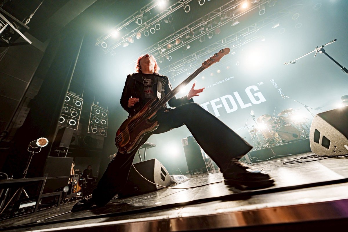 Ivy_Ba's tweet image. 2025年もありがとうございました

ラストライブを終えて無事に2026年を迎えられそうです。

来年も目ん玉ひんむいて頑張っていきたいと思ってます
良いお年を〜〜