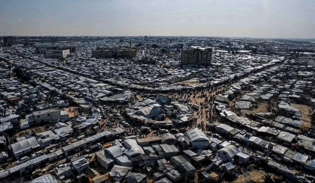 AbujomaaGaza's tweet image. Statistic: Gaza population has declined by 10.6%  —254,000— during the past two years..