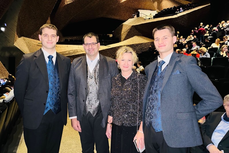 【世界各地で完売続出！】 神韻2026ワールドツアーが華々しく開幕。フランス、ポーランド、アメリカなど欧米7都市で20公演以上がすでに満席・完売となる異例の盛況ぶりを見せています。