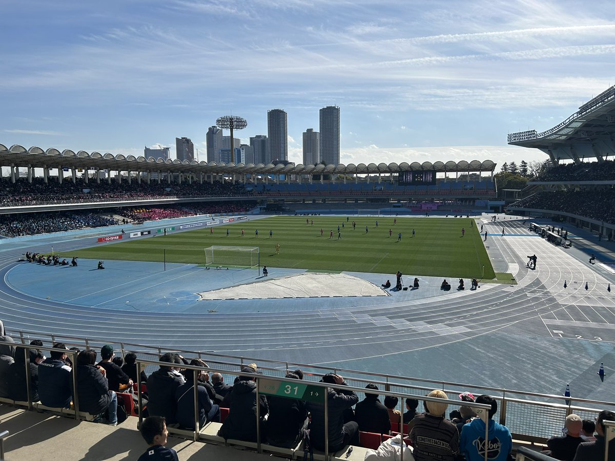 takeibass's tweet photo. 高校サッカー面白 https://t.co/VRD10cLrwx