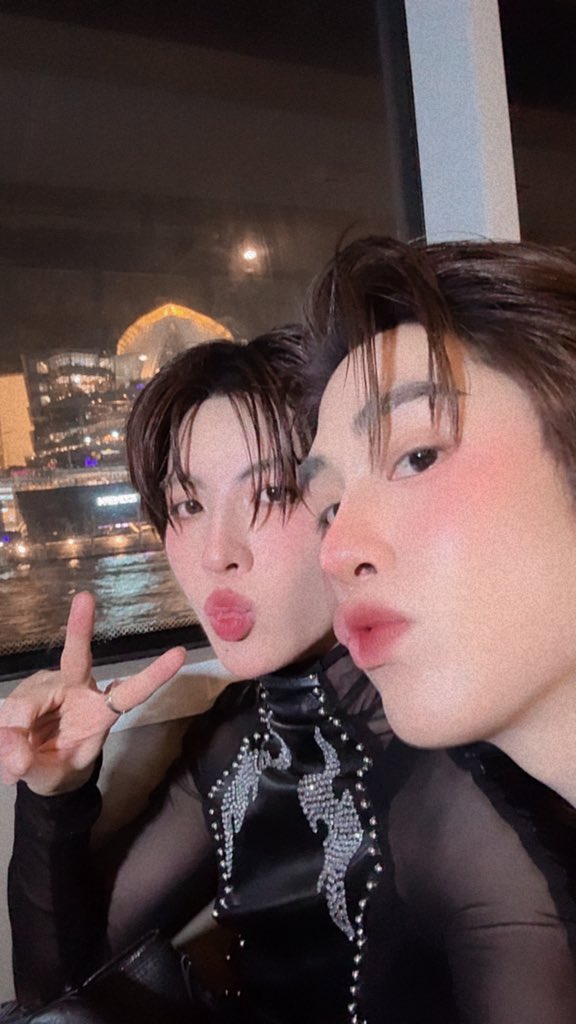 firstone_wnk's tweet image. เจอกันสยามนะจ๊ะะะะ