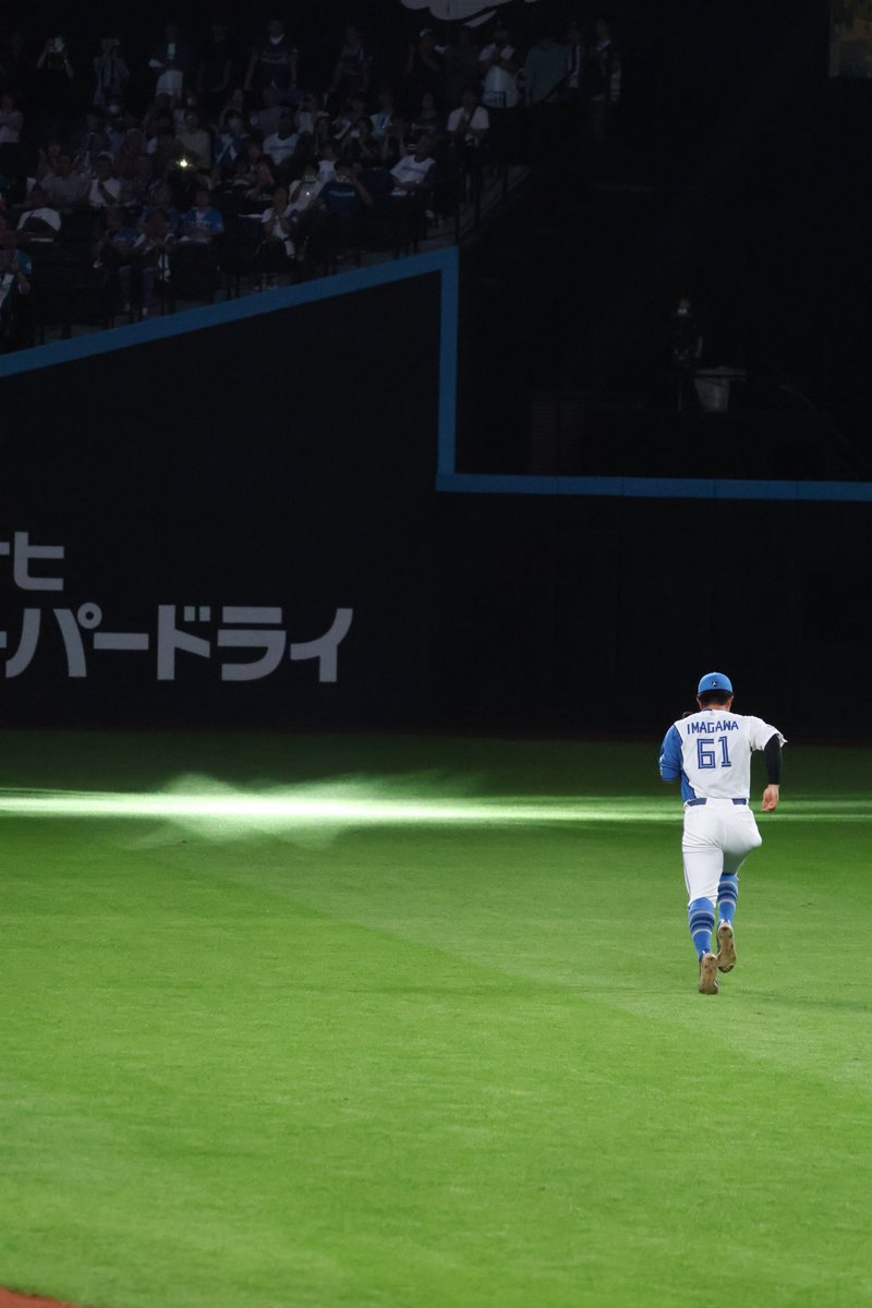 ファンの皆さんいつも応援ありがとうございます！

今季も辛くしんどい時期の方が長かったですが、最後まで諦めずに前を向き続けられたのはファンの皆さんのご声援のおかげです。励ましてくださり、ものすごく力になりました！

来季必ず優勝しましょう！！！