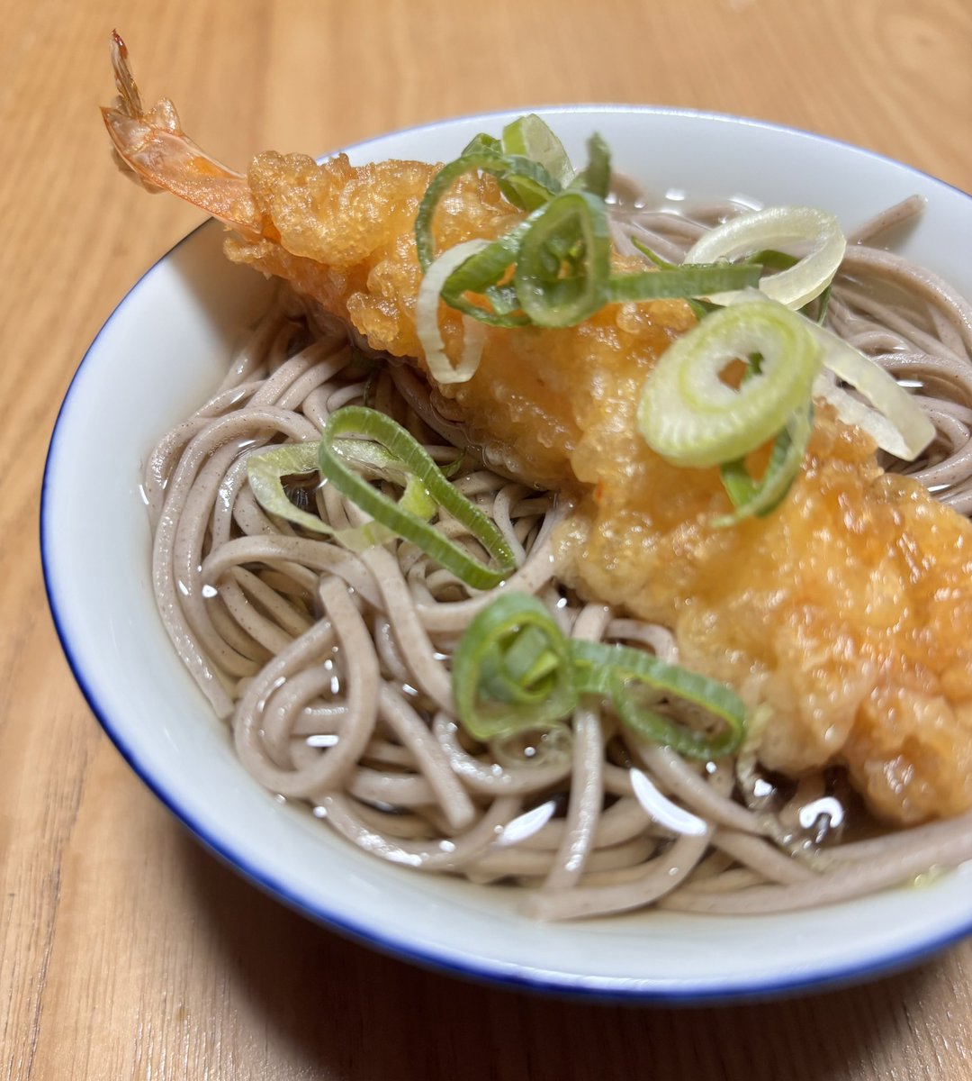 今年があと約1時間で終わる…
ﾊﾔｲ(´；ω；｀)ｯﾋﾟ年越しそば食べよー