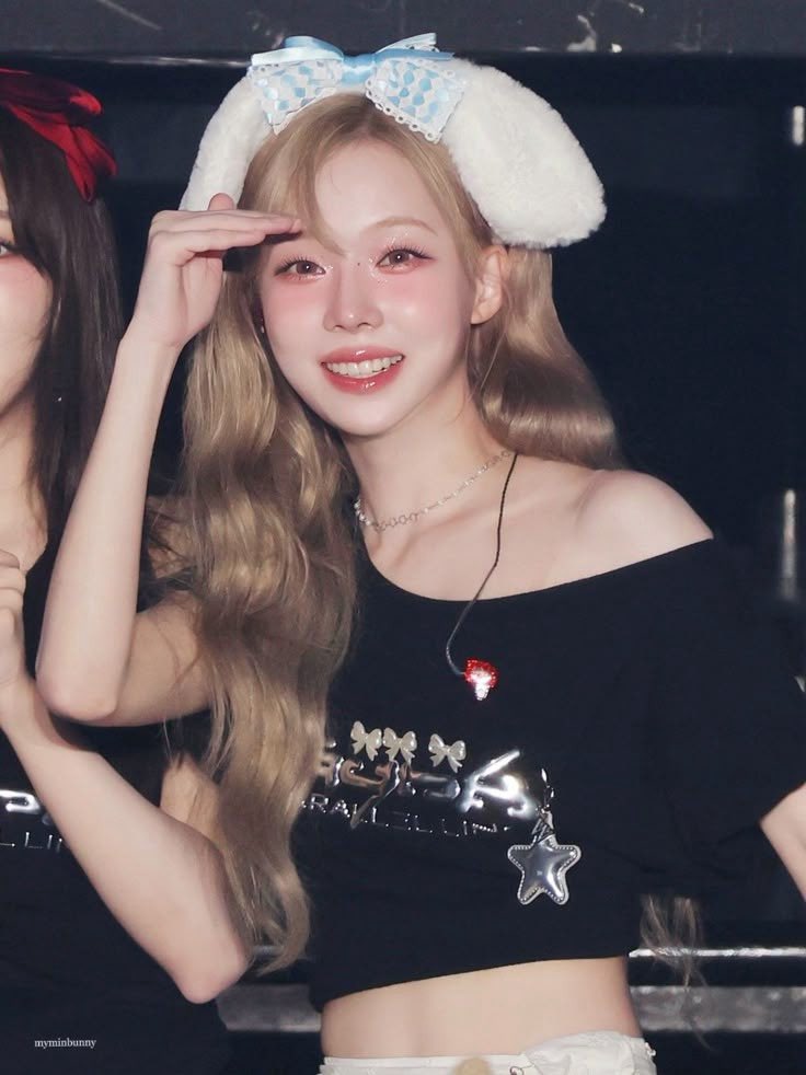 🎂 HAPPY BIRTHDAY WINTER! 🎂

Drop the tag! 

ALWAYS BY WINTER SIDE
#25WarmYearsWithWinter
#언제나_윈터편_생일축하해