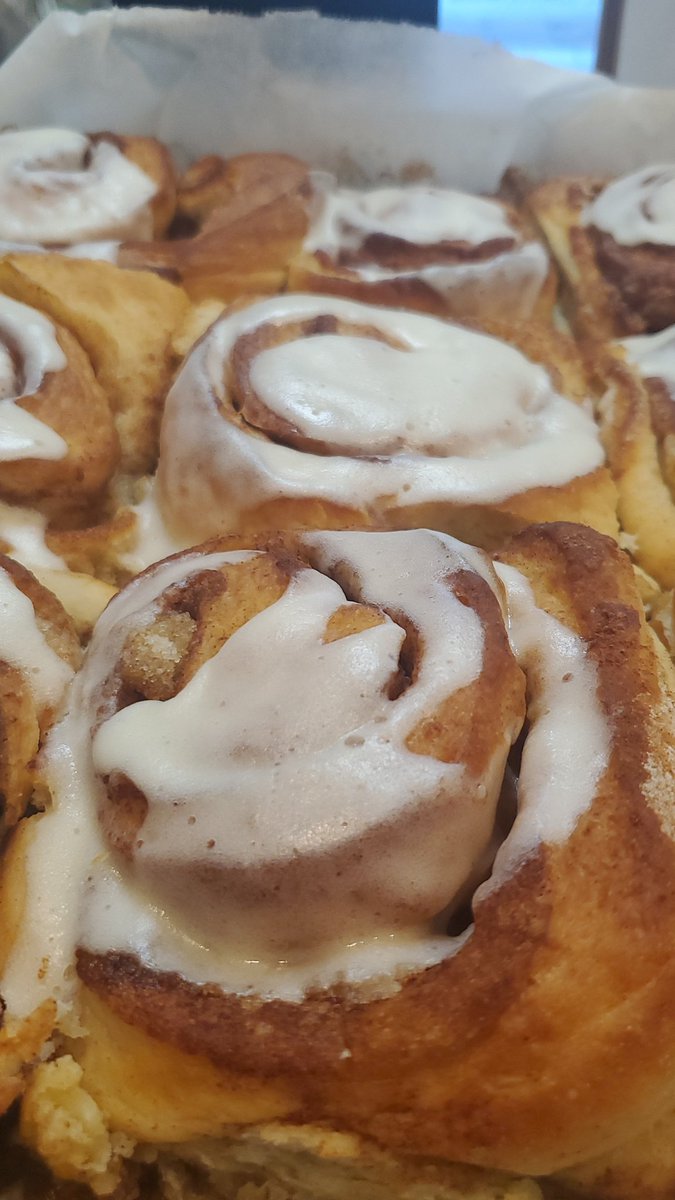 theartisanbite's tweet photo. Happy new year, we're here for you till 2pm.  Love you. https://t.co/aiALiSK8yh