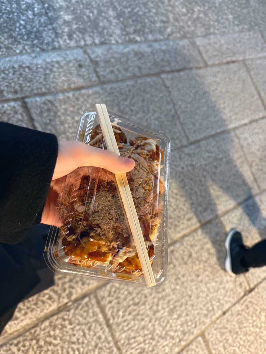 uni_mafumafu's tweet image. まふまふです
あけましておめでとうございます予告
ねそうなので先に祝っておきます

京都きました🍡