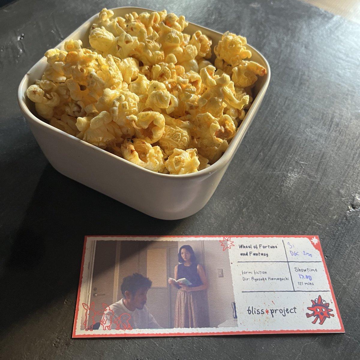 itskhimkp's tweet image. ส่งท้ายปีนี้ด้วยการมาดูหนังที่ bliss project เป็น micro cinema แห่งแรกในจันทบุรี ดีใจมาก ๆ ที่บ้านเกิดตัวเองมีสิ่งนี้ 🤍 เพราะคงมีหนังหลากหลายมาฉายเพื่อให้เข้าถึงผู้ชมมากขึ้น