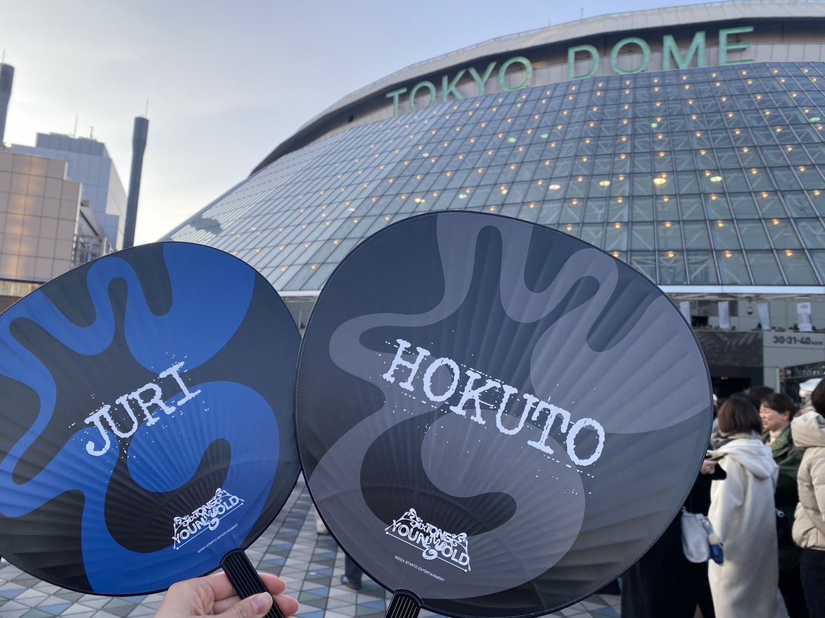okayunigate's tweet photo. 今年は推し活の幅が広がった年でしたね
上半期だけどスノストどちらもライブに行けたのはあまりにも運良しだった〜〜
佐久間の声劇と樹の舞台も良席でした◎
まんまと堕ちたにじさんじ沼も居心地がいいので居座ろうと思います💧🦉🦖
皆様良いお年を〜〜〜🫶🫶 https://t.co/USpcysJDz2