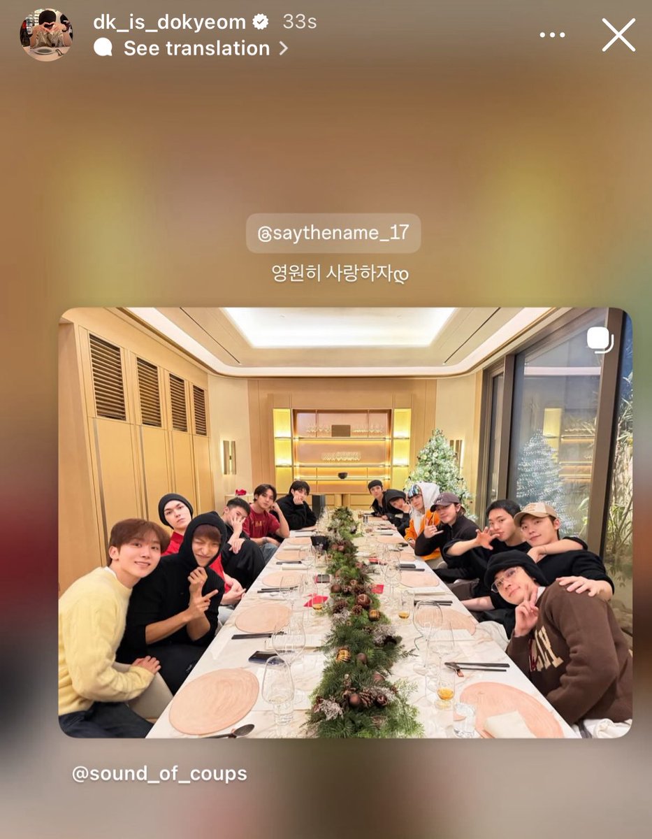 minghaocheoI_'s tweet image. THEIR CAPTIONS FOR THE OT13 PIC. IM CRYNFFJF

🍒: forever/for life!
⚔️: let's love forever 🤍
🦦: i love you my hyungs 🫶❤️

never separate them pls 😭😭😭😭😭😭 I LOVE YOU MY SVT 😭😭😭😭