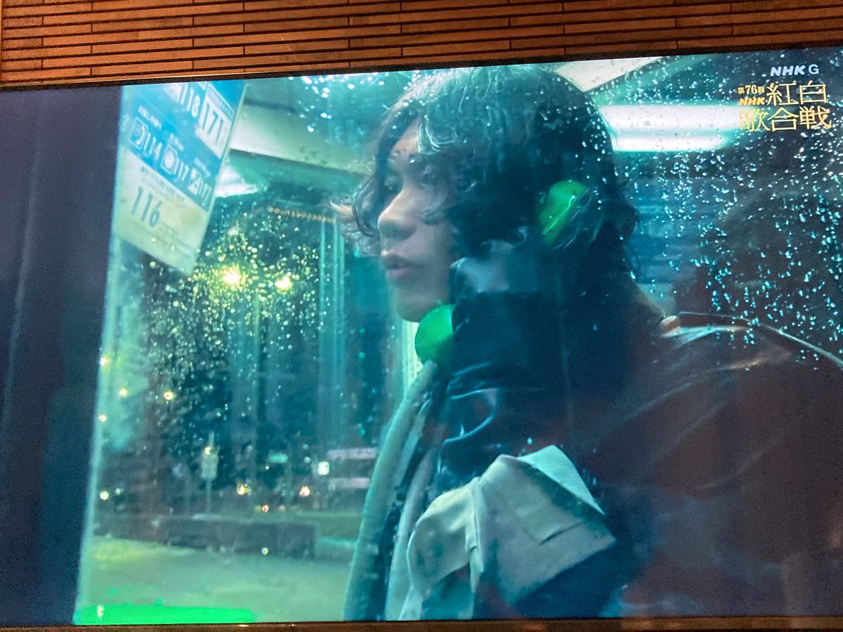 紅白で米津玄師がIRIS OUTを歌い終わった後に宇多田ヒカルが出てきて一緒にJANE DOEを歌うのか？

NHKの答え「公衆電話から流れます」