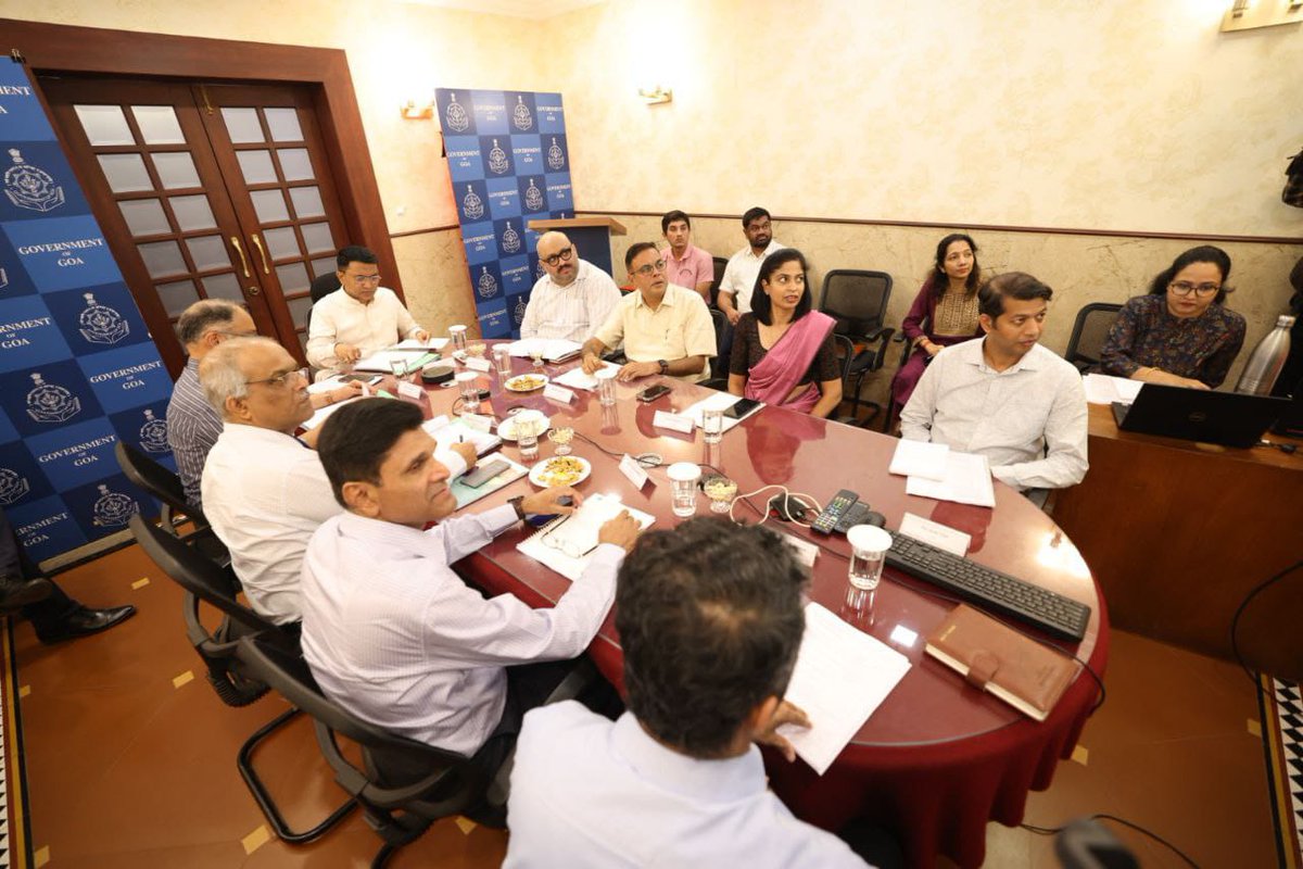 GoaElectronics's tweet photo. GEL Board Meeting Highlights | 30 Dec 2025
Chaired by Hon’ble CM Goa, the GEL Board discussed AI adoption and potential collaborations with IITs to boost technology and align with national digital goals.

#GEL #GovtofGoa #EGovernance #DigitalTransformation https://t.co/Wnx904jD8G