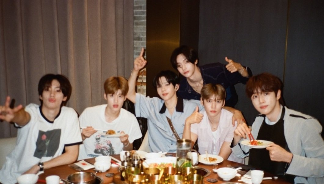 Bye 2025
올 한해도 수고많았어~~라이즈