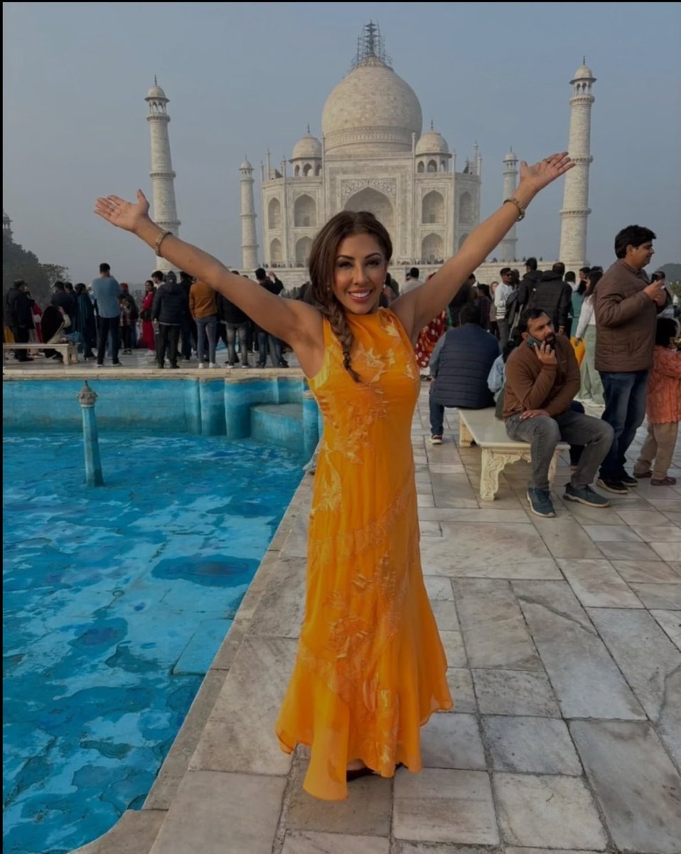 BROKENBRITAIN0's tweet image. 🚨 Narinder Kaur has been rushed to hospital after landing in the UK after visiting India 🇮🇳 🇬🇧 

Narineer has spent the last couple of weeks saying how much better india is than the UK, only to contract a "tropical virus" whilst over there❗️

Oh no, anyway....