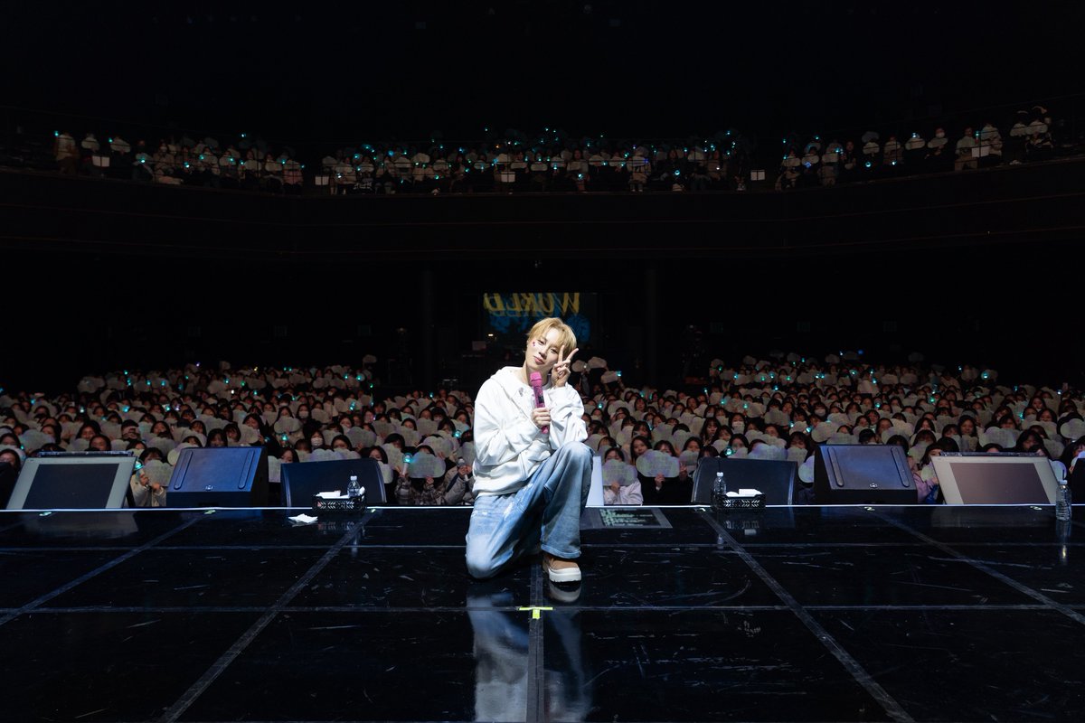 [#하성운] 📸

2025 HA SUNG WOON FANMEETING
[Tell The World] DAY2 완료🌵

2025년의 마지막 순간을 하늘과 함께
보낼 수 있어 더 특별하고 행복했어요🫶
앞으로가 더 기대되는 성운이와 2026년에도 우끼행🩵
하늘 Happy New Year🍀

#HASUNGWOON
#Tell_The_World