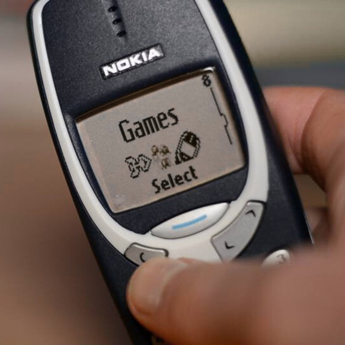 TheGoldenDays's tweet image. life was simpler on a nokia 3310