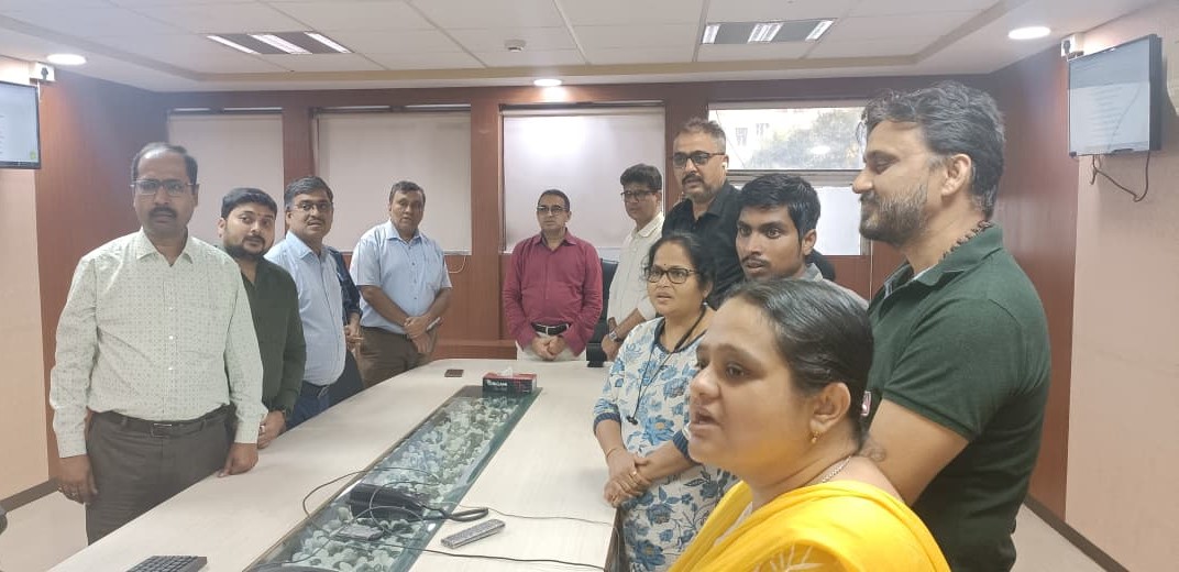 ConcorArea4's tweet photo. #CONCOR2025_Glimpses
The Kolkata Cluster (East) of CONCOR actively organized a series of impactful events throughout 2025:
Celebration of 150th Year of Vande Mataram at the Kolkata office, honoring India’s cultural and patriotic heritage.
#Rajbhasha Hindi Promotion Session was conducted to encourage the use of Hindi in official communication and strengthen the spirit of the Hindi language.
Health Camp at Shalimar Terminals provided free medical checkups, spectacles, and medicines to participants, reflecting CONCOR’s commitment to employee welfare and community care.
👏 These initiatives highlight CONCOR’s dedication to cultural pride, linguistic inclusivity and social responsibility.
@concor_india 
@RailMinIndia