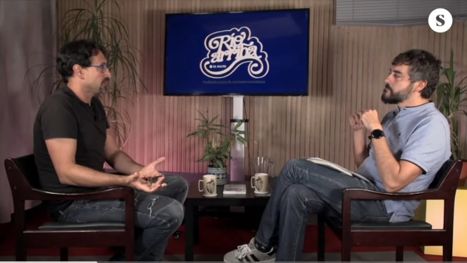 El 2025 ha sido un año de muchos viajes, conferencias, formaciones, y entrevistas, por mi libro "BRICS: La Transición hacia un Orden Mundial Alternativo". Un año donde he podido conocer a grandes personas interesadas por el tema, pese al silencio mediático. ¡Seguimos en 2026!