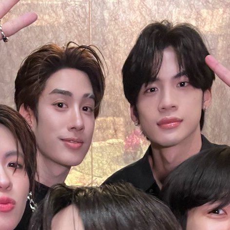 น้องชายมาให้กำลังใจพี่ชายด้วยอร่า ♡🐶 🐺