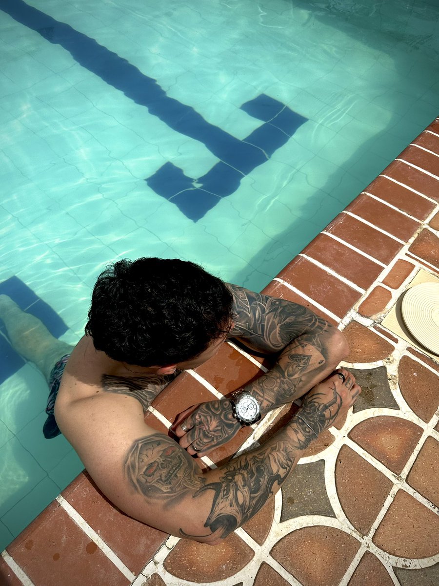 Nicolás 👀 tweet media