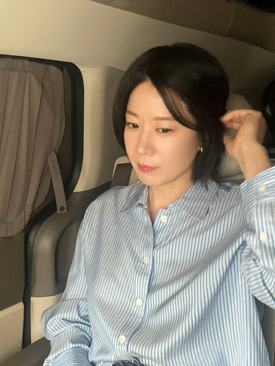 라이딩인생 라이오스 대홍수까지 너무 열일해준 우리 혜진 덕분에 행복 가득했던 2025년이었어요 
혜진언니도 힘 많이 받는 한해였길 바라구
내년에는 더 자주 볼 수 있기를 
사랑해 전혜진 새해 복 많이 받아요🥰💙