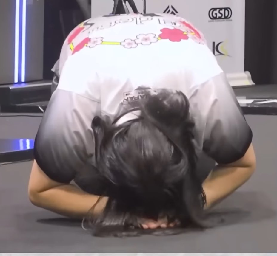 今年は大変お世話になりました。

JAPANツアーまだ残り2戦ありますが
今までと変わらず
頑張っていきます。

来年もよろしくお願いします！