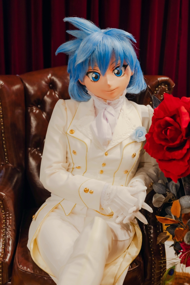 今年も残り２０分あまり、皆様今年も楽しい時間をありがとうございました。来年もよろしくお願いします。

トリの画像は一昨日主催のスタジオ撮影会で撮っていただいたプリンスメイアで。
正装らしい姿で年の締めくくりご挨拶感を出しました。
photo:<a href="/lastanzai/">☀️蜂🐝ミツ苺2☀️(kigurumi)</a>
actor:<a href="/doller98TAKA/">TAKA-doller98-</a>