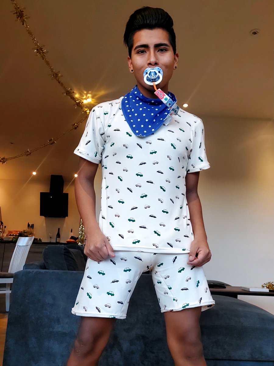 LittleCutieBoy tweet media