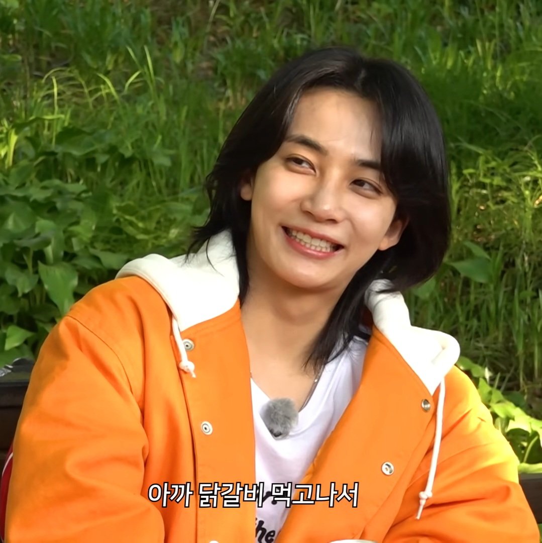 svtnserenade's tweet image. the jeonghan                  with this jeonghan
i fell in love                       i still love in 2025
in 2023                             and for eternity