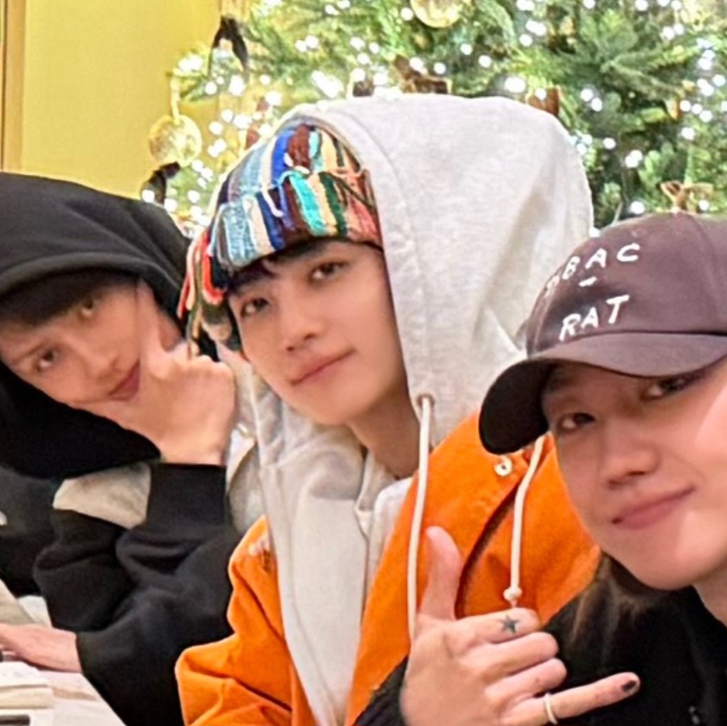 svtnserenade's tweet image. the jeonghan                  with this jeonghan
i fell in love                       i still love in 2025
in 2023                             and for eternity