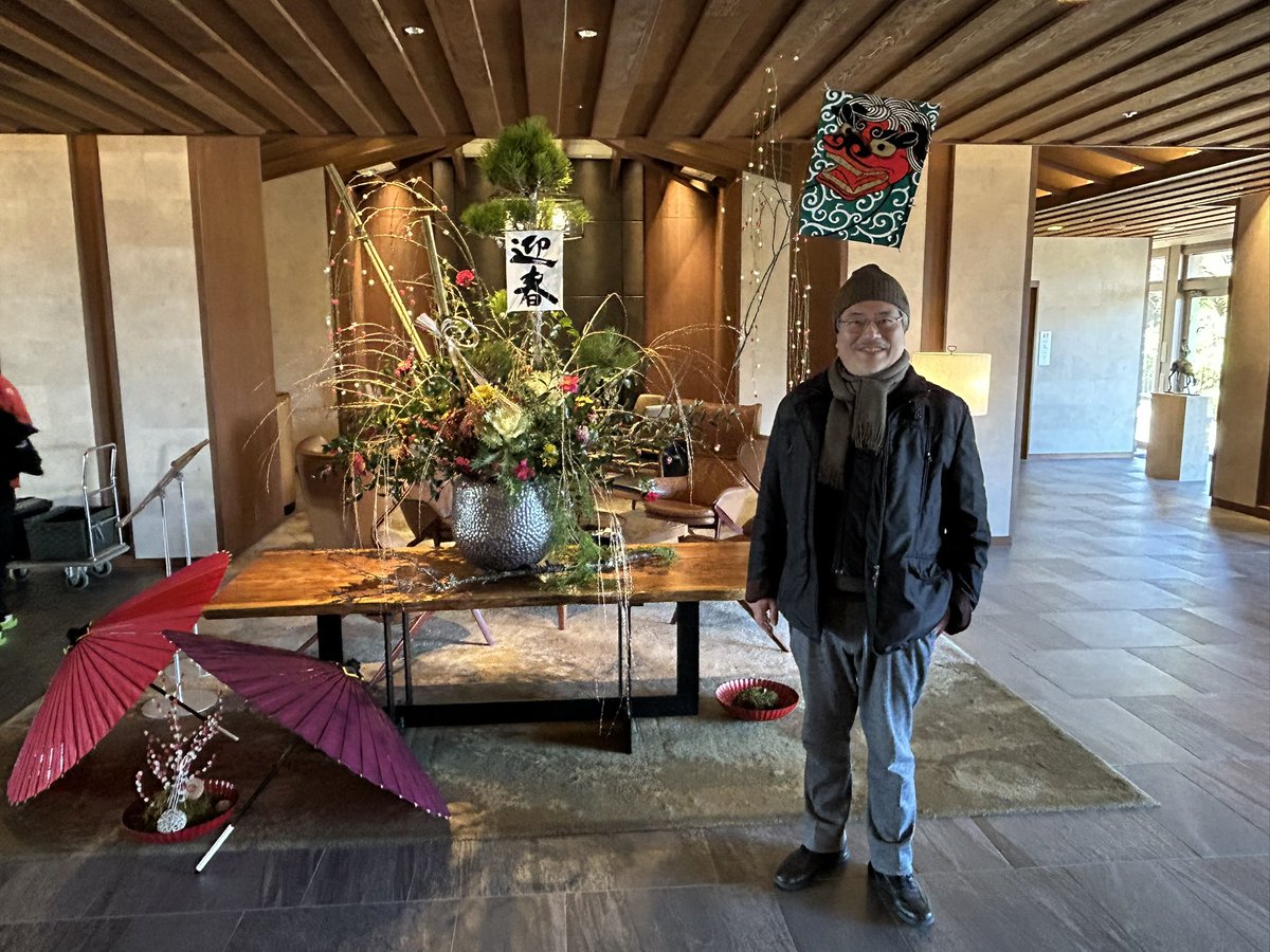 KazuhiroKotetsu's tweet image. Среќна Нова Година, драги пријатели од Македонија!
Ви посакувам здравје, мир и убави средби во новата година.
Топли поздрави од Јапонија.