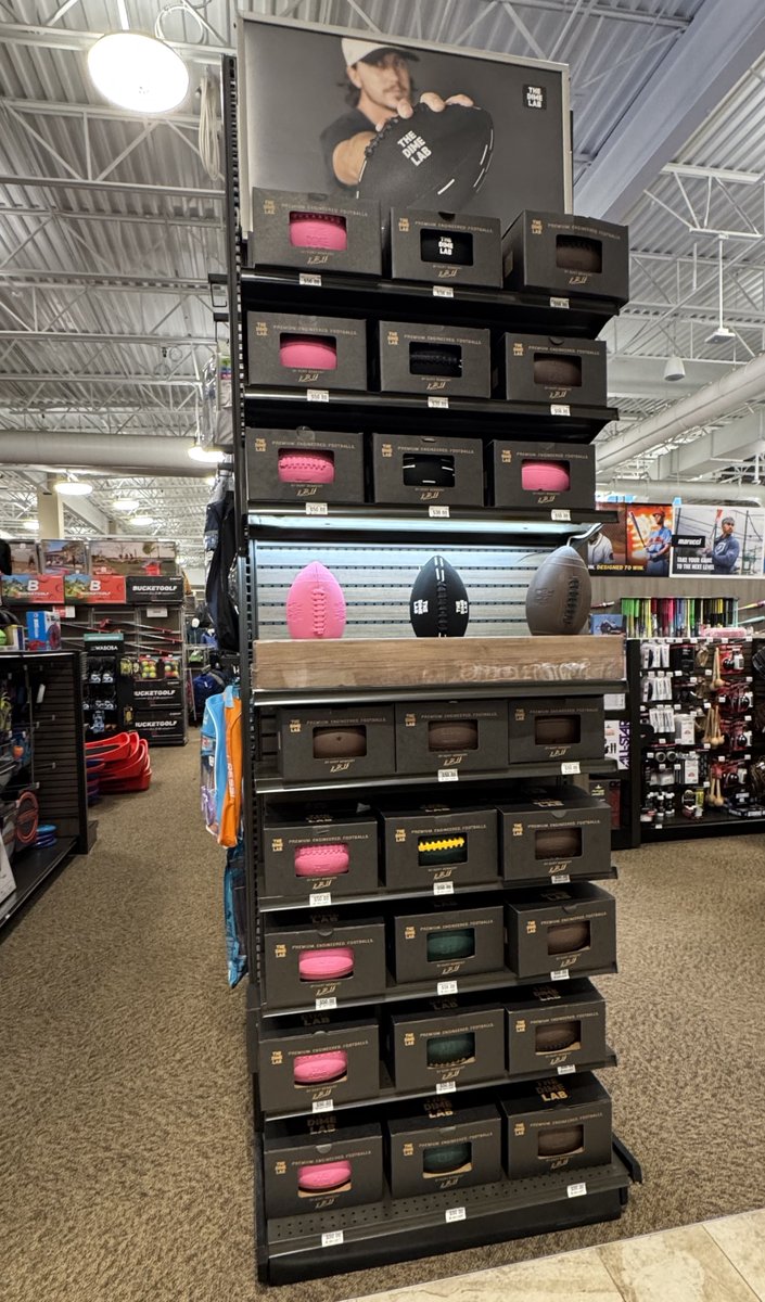 ItsMattBlakely's tweet image. Less than 3 months ago, we launched at our first retailer: Scheels.

Within a couple weeks, our brown football became the #1 seller, and stayed there through the holidays. Still kind of surreal.

Huge shoutout to @SCHEELS for taking a chance and being our first retail partner.