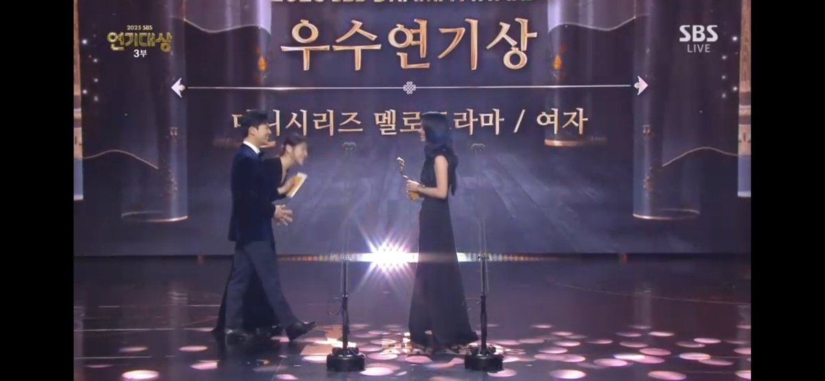 온단 💙 tweet media