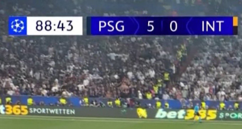 𝑨𝒀𝑴𝑨𝑵 🇩🇿 tweet media