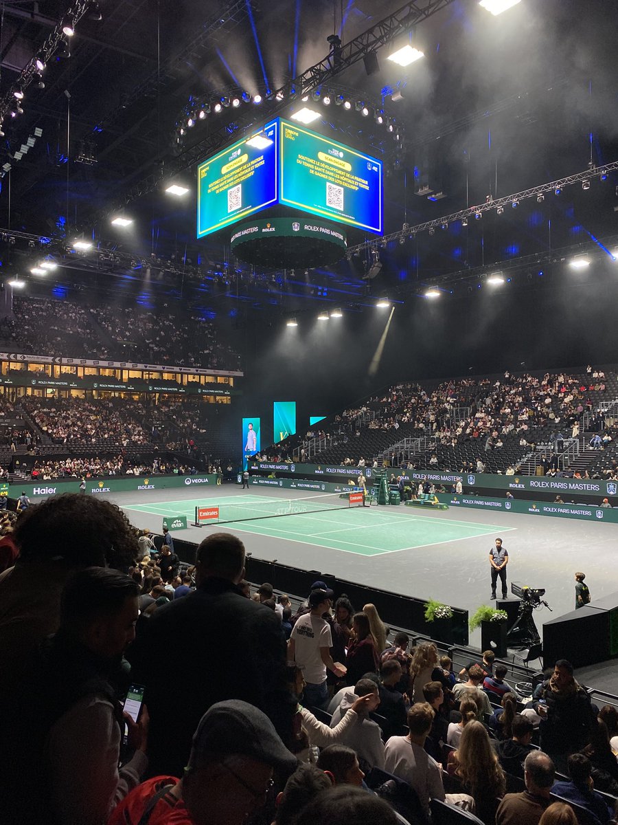 barscaraz's tweet image. au revoir le salon au revoir la salle de bain au revoir 2025