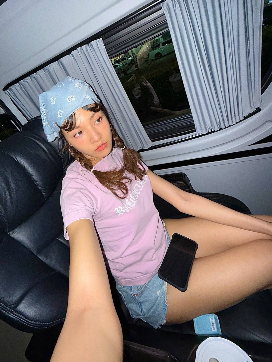 Janehoho tweet media