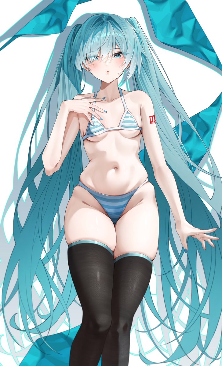 #初音未来 
小小的，可爱捏~