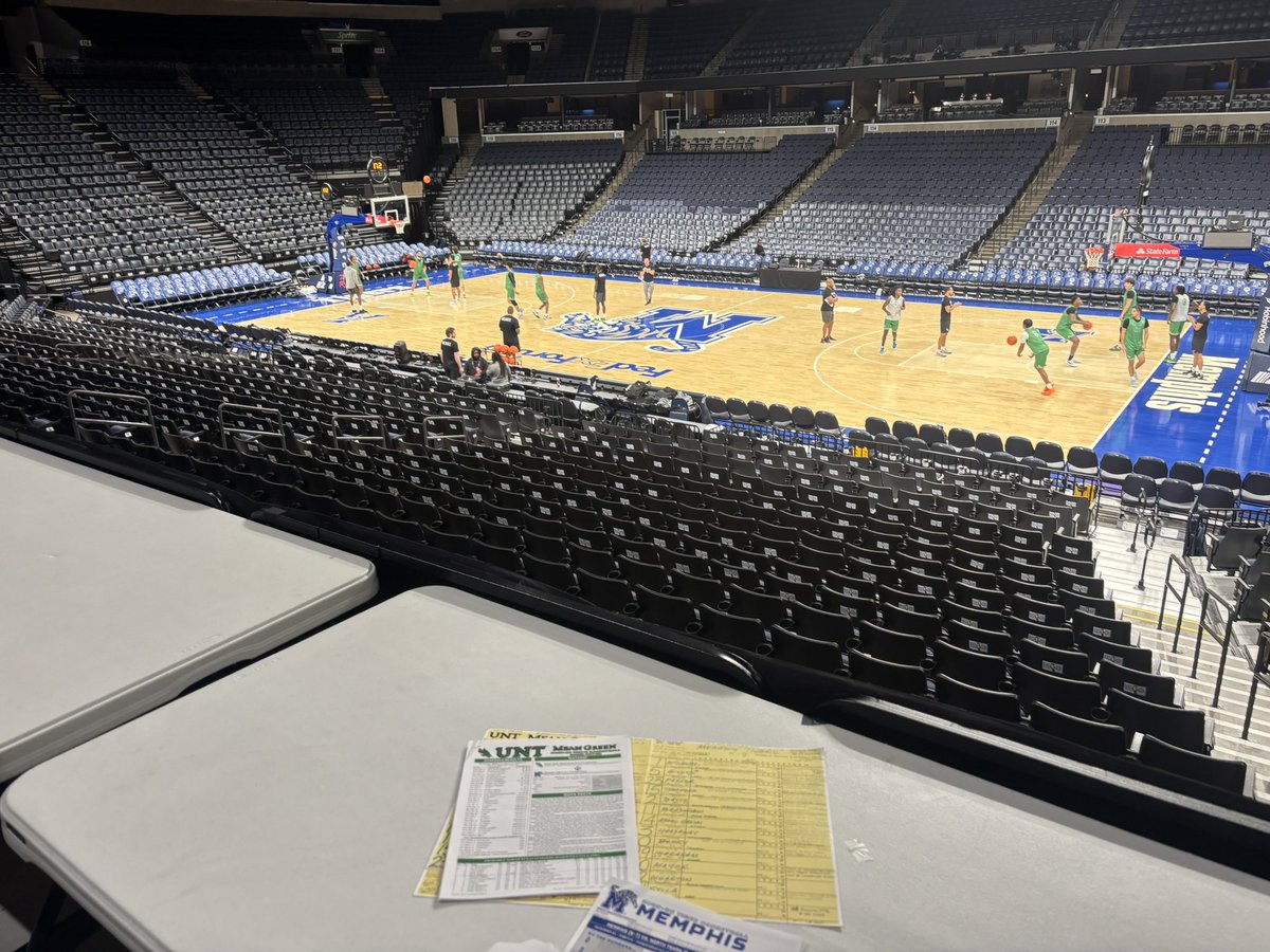 mgrnpxp's tweet image. Shootaround at Fed Ex Forum for today’s 3pm clash w/Memphis in @American_Conf opener for @meangreenmbb NT hasn’t won in Bluff City since 1970 back in Valley Days. That was in the old Mid-South Coliseum. Today is a new day! Get yer ears on the ball via Varsity &amp;amp; @khyi Pregame 2:30
