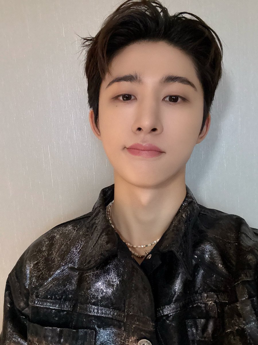 bijapanofficial's tweet image. あけましておめでとうございます！2026年もIDのみなさんにとって良い一年になりますように!

#BI #ビーアイ #비아이