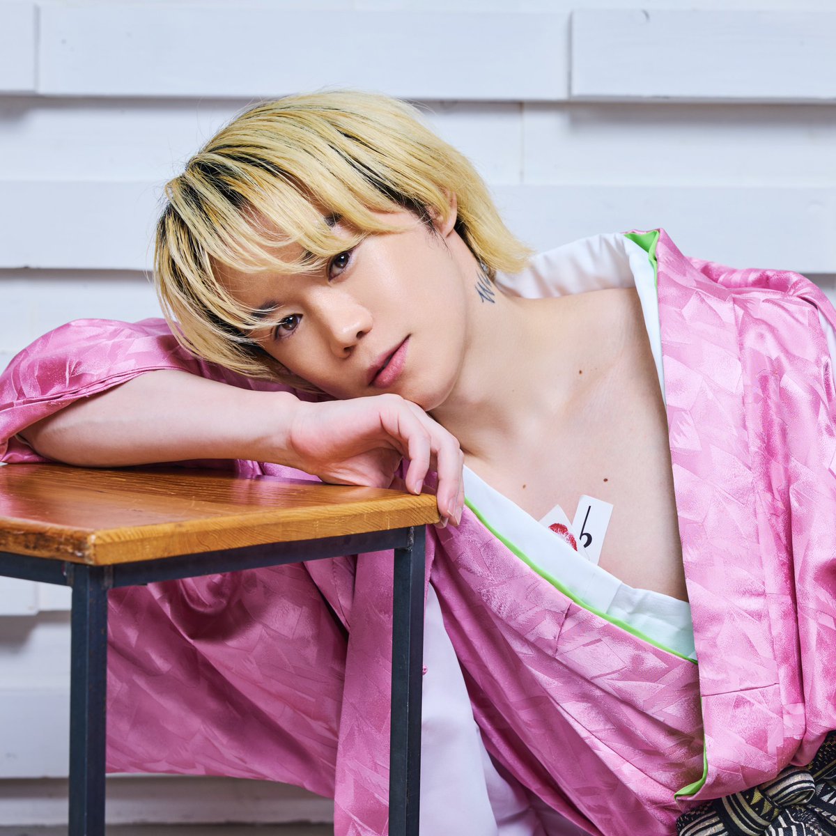 ミュージシャン WHITEJAM WHITE JAM (@whitejam_official) • Instagram photos and videos