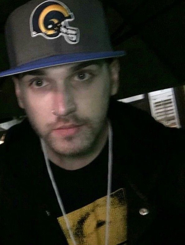 Mango_Quinn's tweet image. Literally HOW is this all the same person