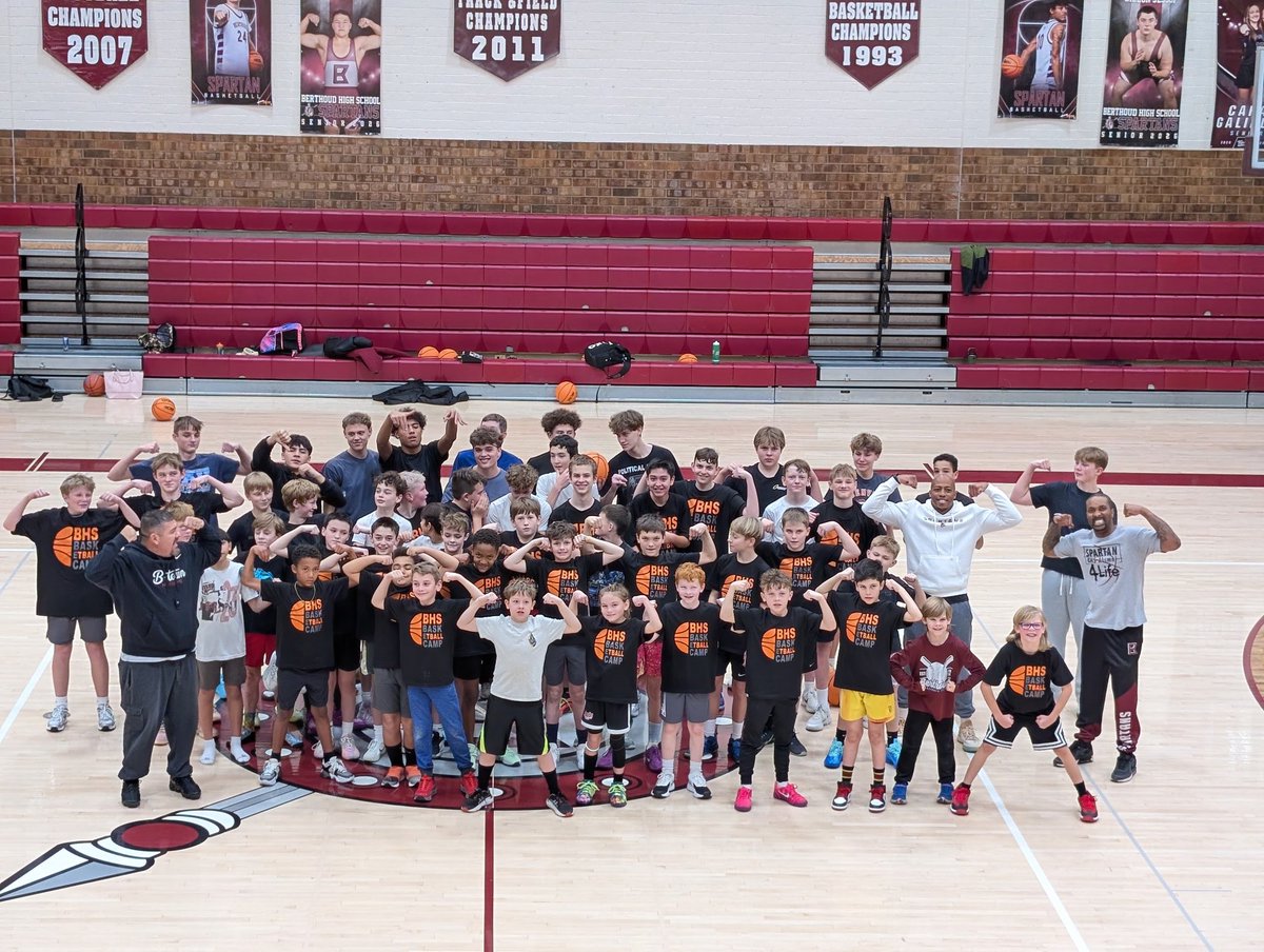 b_spartansbball's tweet photo. About the last couple days 

✅ Youth Camp
✅Alumni Tournament 

💯 Seeing the past, present, and future together 

This town of Berthoud is pretty special 

@BerthoudSurvey @BerthoudHS @RHsportszone https://t.co/789ATk4GFV