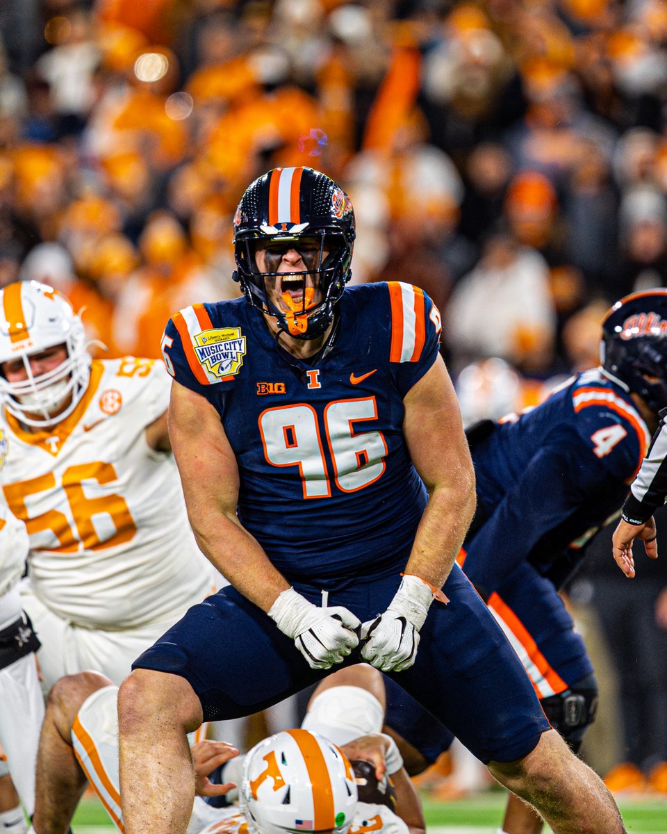 IlliniFootball's tweet image. Nothing beats that 1-0 feeling.